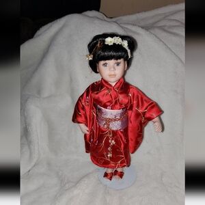 Collectable Porcelain Japanese Geisha Doll